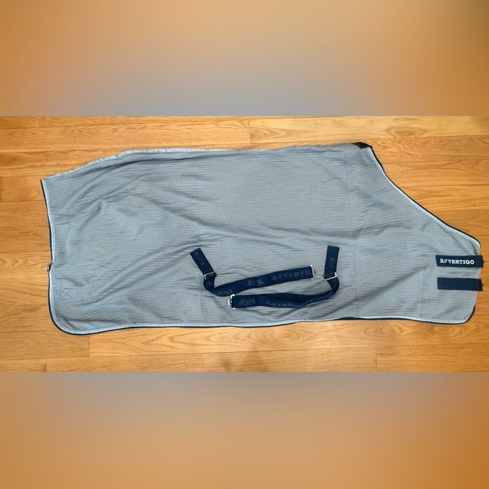 B. Vertigo - 75” - Travel Sheet or Cooler - Gray/Navy